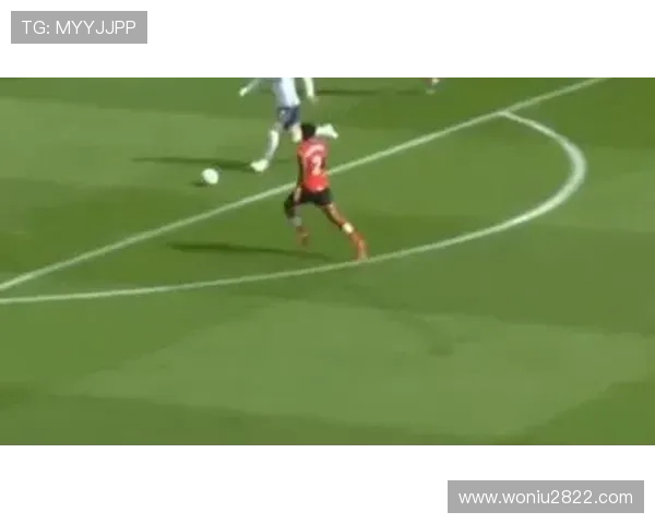 白俄超联赛独家直播:绿茵激战正酣 白俄超联赛独家直播:绿茵激战正酣